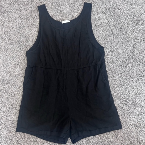 Zenana Black Sleeveless Linen Rayon Pockets Romper Casual  Women’s Size US 8 - Picture 1 of 11